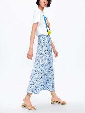 Zara Ditsy Floral Satin Skirt | size XS